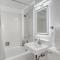 Newly Renovated 1 Bedroom Apartment near Downtown