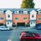 Private Parking Stylish Great Location - Guildford
