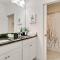 4 Bedrooms - 3 Bathrooms - Festival 232 Cd