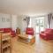 Riverside 2 Bedroom Central Kingston Flat