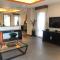 Phuket 2-Bedrooms 403m2 Private Poolside XL-Family Villa