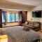 Walk to Pool & Beach - Spacious Gateway, Hot tub, Game room - Pocono Country Place
