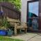 45 Strawberry Hill, Tolroy Manor