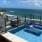 Apartamento luxuoso a poucos metros da praia