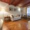 Signoria Florentine Apartment