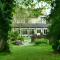 35 Strawberry Hill, Tolroy Manor