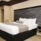 Sapphire Inn & Suites