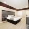 Sapphire Inn & Suites