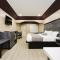 Sapphire Inn & Suites