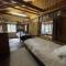 MACKINNEY CAMP - LIMIT 8 cottage