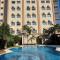Hotel Oeste Plaza