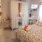 7 SORELLE B&B camere in pieno centro città con bagno privato, FREE HIGH SPEED WI-FI, NETFLIX