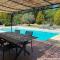 Charmant Studio avec Piscine Privative sur 1500m2 de Terrain Proche Cascade de Sillans VAR Verdon - 西朗拉卡斯卡代
