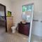 Pool House with Shared Pool Access - ديفيد