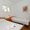 Apartments by the sea Seget Vranjica, Trogir - 10438