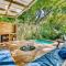 Monkey Tiny House - Private swimming pool
