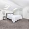 Exquisite Downtown Loft Apartment Exquisite Downtown Loft Apartment