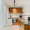 Perth City Retreat - parking, pool, self contained