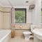Perth City Retreat - parking, pool, self contained