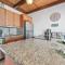 Oceanside-Spectacular View and Poolside Oasis