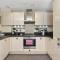 Puffin Way - Comfortable, spacious house with parking