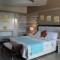 Le Gite du Bonheur Guest House & Car Rental