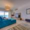 Seafront Luxury Apartment with Pool by Buena Vista