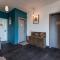 Talbot & Bons Studio Flat