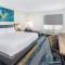 La Quinta Inn & Suites by Wyndham Texas City I 45