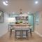 Renovated Cottage: 4th row from the Beach! - Hilton Head Island