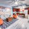 Laketown Wharf Resort 416 By Aneliya