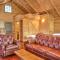 Lofty Willows Treehouse by Amish Country Lodging - Millersburg