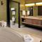 Stoney Creek Hotel Kansas City - Independence