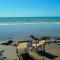 Lovely cottage in Snowdonia, private hot tub, by mountains & award winning beach - فيربورن