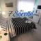 7 SORELLE B&B camere in pieno centro città con bagno privato, FREE HIGH SPEED WI-FI, NETFLIX