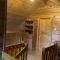 Red Squirrel log cabin with hot tub