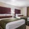 Cobblestone Hotel & Suites - Hutchinson - Hutchinson