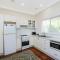 Busselton River Cottage with WiFi