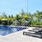 Roxy Sematan Beach Townhouse Deluxe 7 ,8 ,9, 10 ,11 ,12