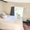 Cosy Farmhouse Escape in Monmouthshire - Wolves Newton