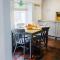 May Tree Cottage Manorbier 5 mins from the beach Sleeps 4 - Manorbier