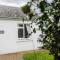 May Tree Cottage Manorbier 5 mins from the beach Sleeps 4 - Manorbier