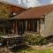 Little England Retreats - Cottage, Yurt and Shepherd Huts - Othery
