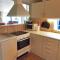 Holiday Home Sena - 250m from the sea by Interhome