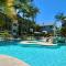 225 2 Bedroom Garden Oasis French Quarter Resort