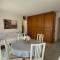 JUAN LES PINS, T2 Cosy et confortable, avec PARKING en sous-sol, proche plages et commerces