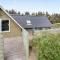 Holiday Home Hinz - from the sea by Interhome