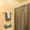 Cozy Studio Near Hiking and Skiing, Walk to Downtown - 沙斯塔山