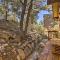 5 Mi to Big Bear Mtn Resort Cozy Cabin with Deck - مدينة بيغ بير