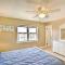 Bright Fernandina Beach Townhome Walk to Ocean!